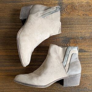 Madden Girl Hooper Ankle Boot size 8